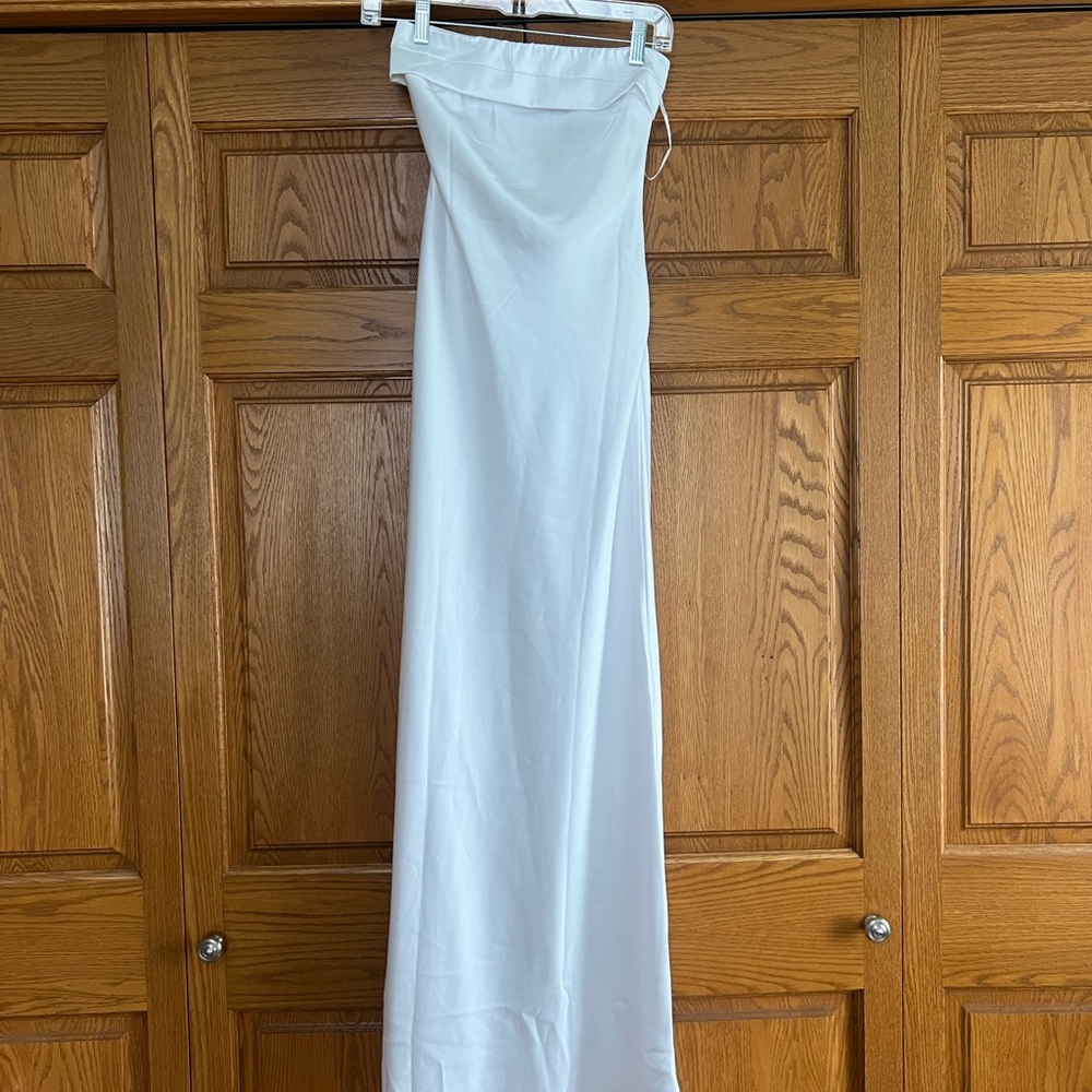Elegant White Strapless Maxi Dress